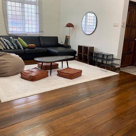 קמפונג קואלה בסוט La Wood Homestay מראה חיצוני תמונה